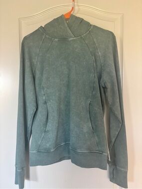 lululemon athletica Washed Sage Cross-Neck Pullover Hoodie